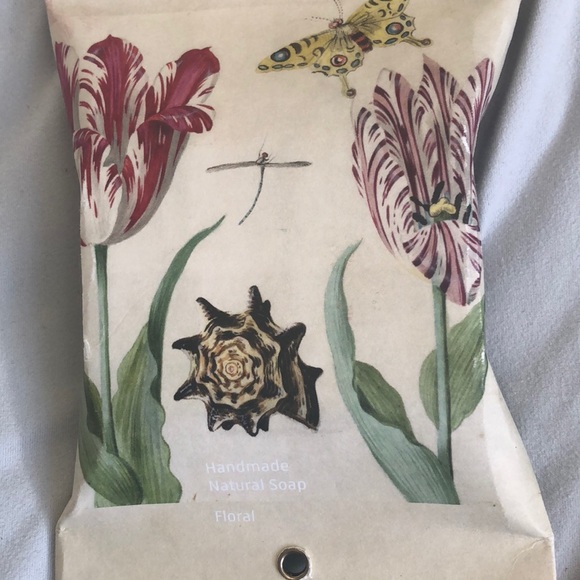 L’ Occitane Shea milk soap bar - Picture 5 of 5